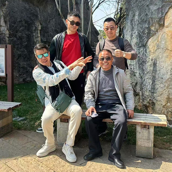 “旅行界-F4”-非你們莫屬，主打一個(gè)帥氣又歡樂！   aa.jpg